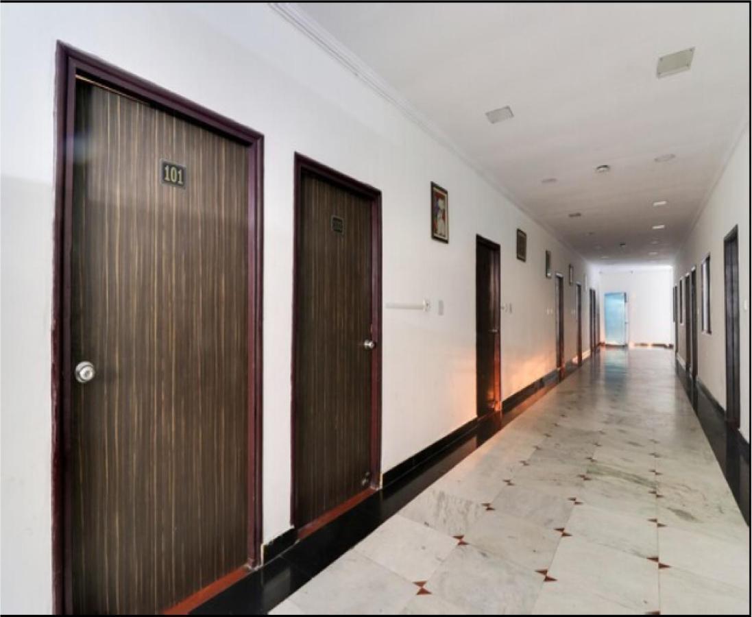 Hotel Pacific Grey By Wb Inn ลัคเนา ภายนอก รูปภาพ